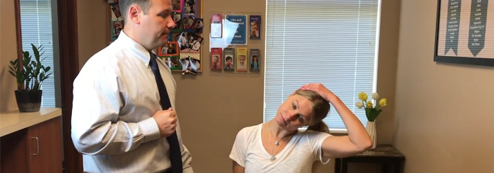 Peoria IL Chiropractor Shares 2 Easy Neck Stretches For Neck Pain